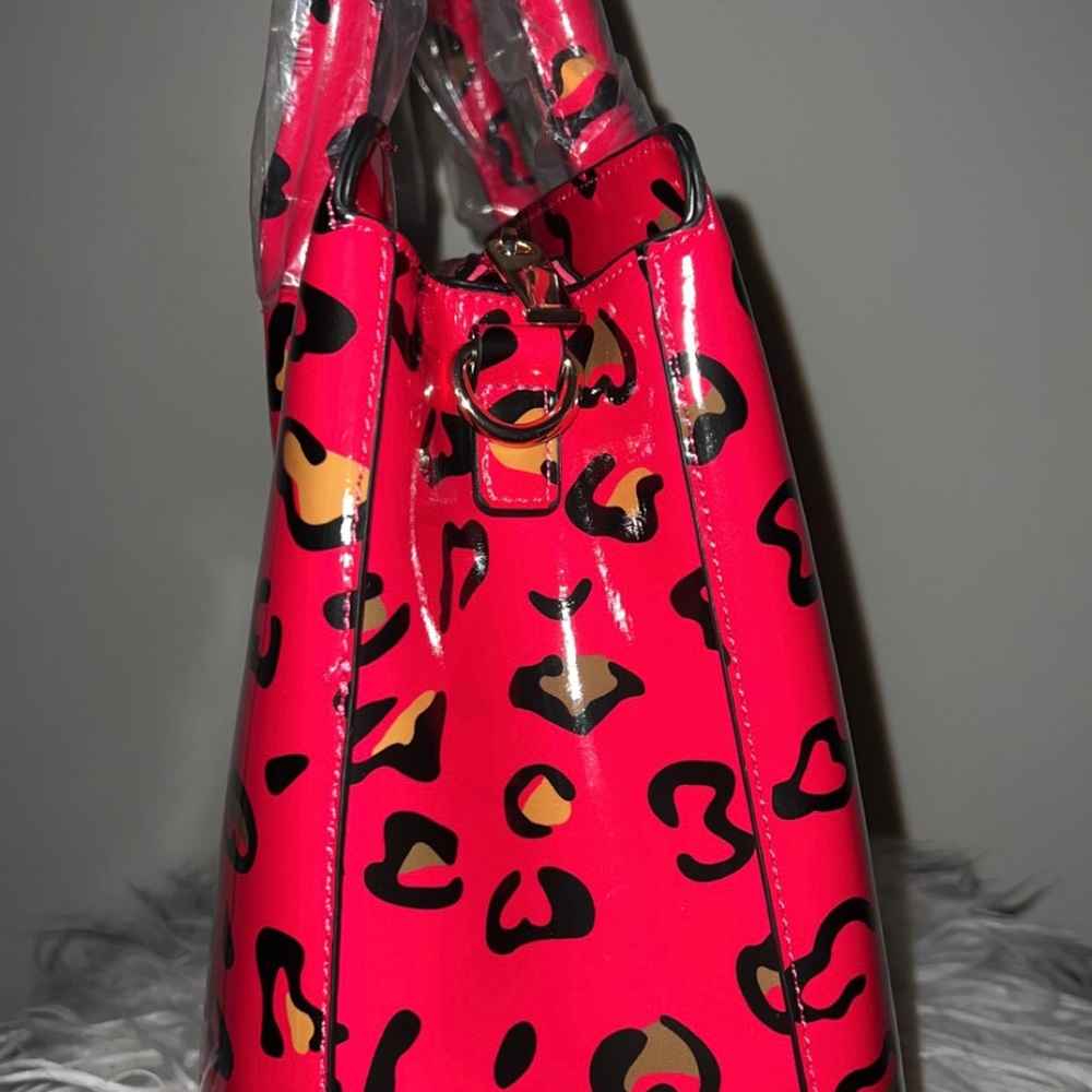 Queen Bee Bag🐝 - Picture 9 of 9